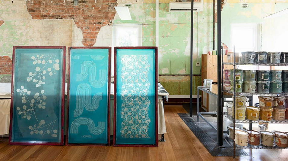 استفاده از نانوجوهر ایرانی در تولید موکت و روسری